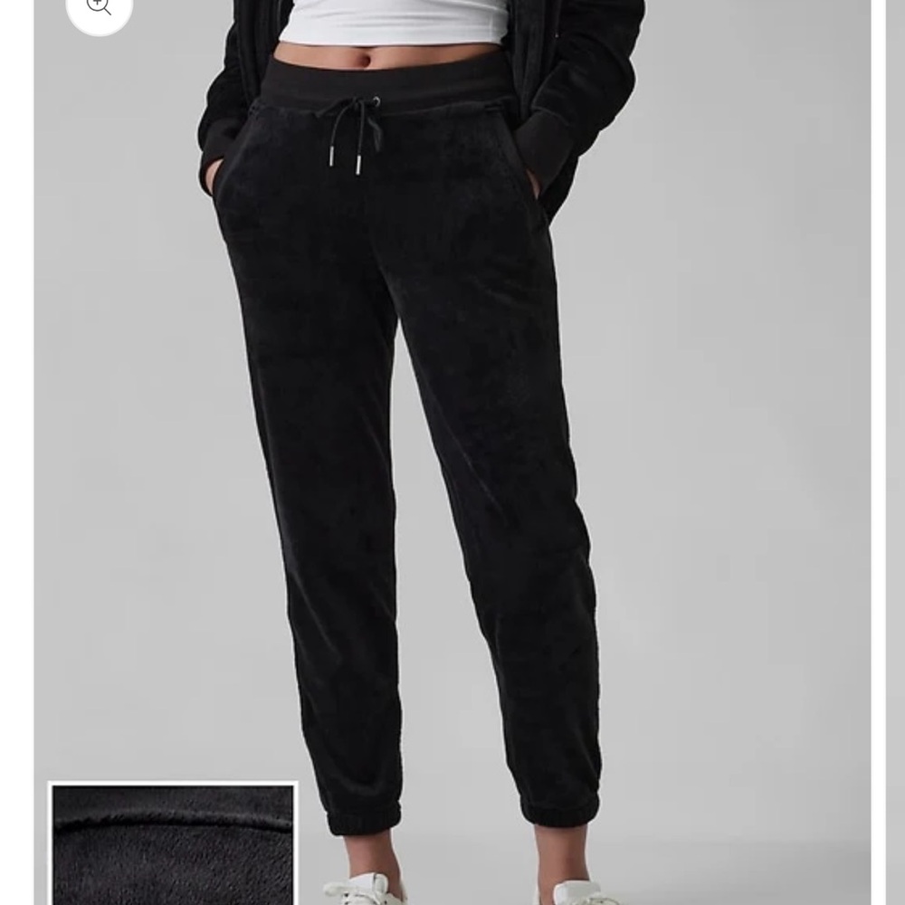 NWT Athleta Recover Cozy Jogger black size Large